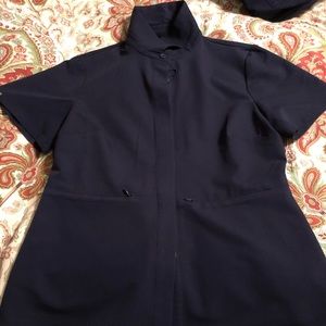 Figs Tailored Button Up Scrub Top Size Med in Navy